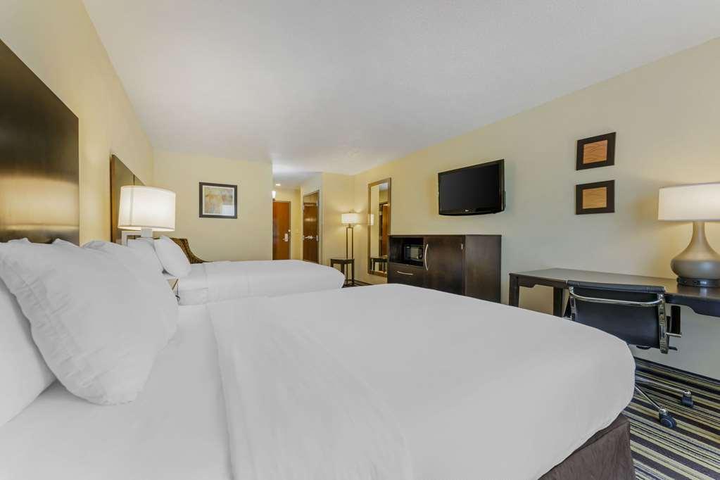 Comfort Inn & Suites Triadelphia Room photo